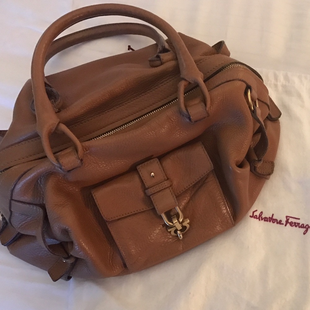 COPY - Ferragamo Purse 👛